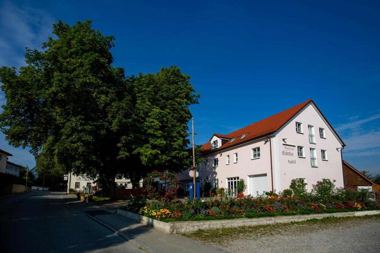 Gasthaus Und Hotel Goettler Josef Rumeltshausen Exterior photo